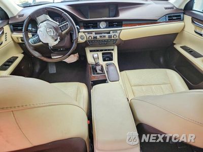 Zdjęcie 8 z 13 samochodu: 2018 LEXUS ES 350 VIN:58ABK1GG5JU080485 - miniatura