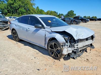Czwarte zdjęcie samochodu z boku: 2023 NISSAN ALTIMA SR VIN:1N4BL4CW7PN315307 - miniatura