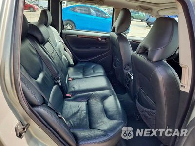 Zdjęcie 11 z 13 samochodu: 2005 VOLVO XC70 VIN:YV1SZ592X51184813 - miniatura