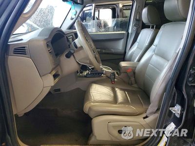 Zdjęcie 7 z 13 samochodu: 2010 JEEP COMMANDER SPORT VIN:1J4RG4GT9AC157336 - miniatura
