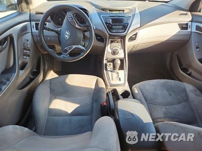 Zdjęcie 8 z 12 samochodu: 2013 HYUNDAI ELANTRA GLS VIN:5NPDH4AE9DH407965 - miniatura