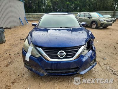 Piąte zdjęcie samochodu w środku: 2017 NISSAN ALTIMA 2.5 SR VIN:1N4AL3AP3HC296141 - miniatura