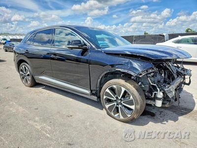 Czwarte zdjęcie samochodu z boku: 2025 VINFAST TRADING AND PRODUCTION VF 8 PLUS VIN:RLLV1AFAXSH009677 - miniatura