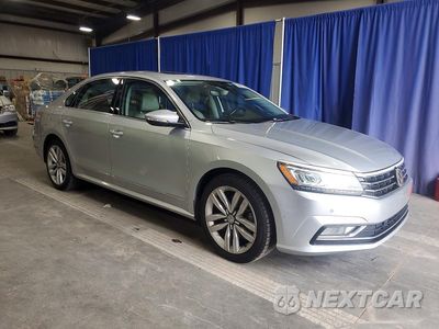 Czwarte zdjęcie samochodu z boku: 2017 VOLKSWAGEN PASSAT SEL PREMIUM VIN:1VWCT7A31HC083418 - miniatura