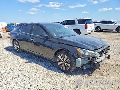 Czwarte zdjęcie samochodu z boku: 2019 NISSAN ALTIMA SV VIN:1N4BL4DV9KC102207 - miniatura