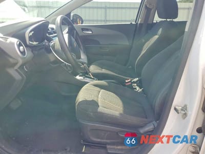 Zdjęcie 7 z 13 samochodu: 2017 CHEVROLET SONIC LT VIN:1G1JD5SH5H4133004 - miniatura