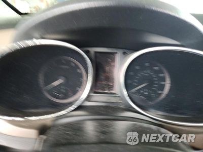Zdjęcie 9 z 13 samochodu: 2017 HYUNDAI SANTA FE SPORT 2.0T ULTIMATE VIN:5XYZW4LA9HG461396 - miniatura