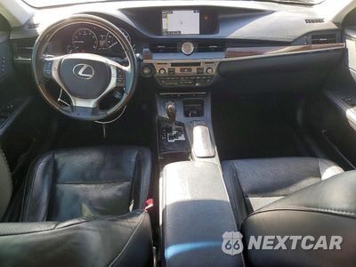 Zdjęcie 8 z 12 samochodu: 2015 LEXUS ES 350 VIN:JTHBK1GG5F2168529 - miniatura