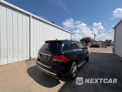 Czwarte zdjęcie samochodu z boku: 2017 MERCEDES-BENZ GLE 350 VIN:4JGDA5JB9HA924692 - miniatura