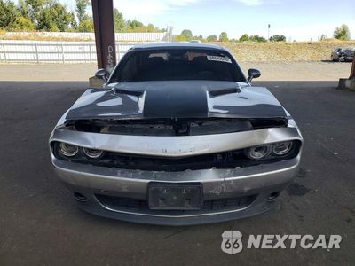 Piąte zdjęcie samochodu w środku: 2016 DODGE CHALLENGER SXT VIN:2C3CDZAG4GH129127 - miniatura