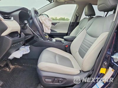 Zdjęcie 7 z 13 samochodu: 2019 TOYOTA RAV4 XLE PREMIUM VIN:JTMA1RFV7KD037499 - miniatura