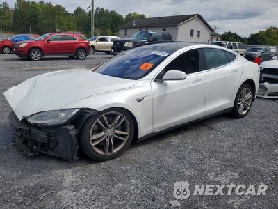 2015 TESLA MODEL S 5YJSA1E22FF105946 - główne zdjęcie licytacji z USA - miniatura