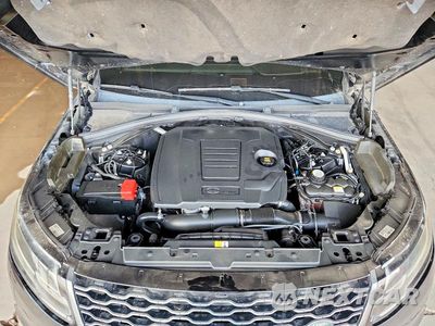 Zdjęcie 12 z 13 samochodu: 2018 LAND ROVER RANGE ROVER VELAR R-DYNAMIC SE VIN:SALYL2RX3JA774379 - miniatura