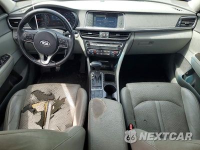 Zdjęcie 8 z 12 samochodu: 2016 KIA OPTIMA EX VIN:5XXGU4L35GG083059 - miniatura