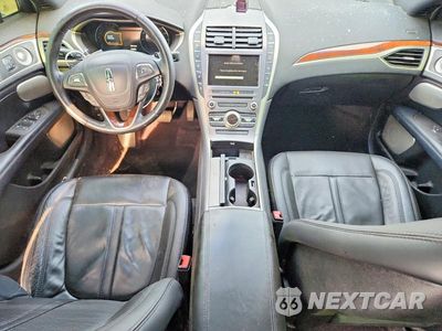 Zdjęcie 8 z 12 samochodu: 2017 LINCOLN MKZ RESERVE VIN:3LN6L5F96HR610481 - miniatura