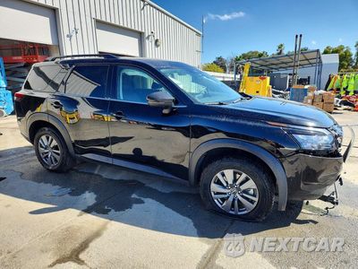 Czwarte zdjęcie samochodu z boku: 2025 NISSAN PATHFINDER SV VIN:5N1DR3BC2SC207972 - miniatura