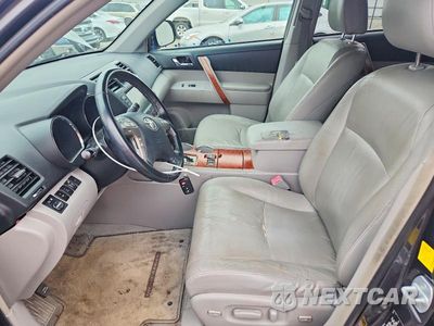 Zdjęcie 7 z 13 samochodu: 2010 TOYOTA HIGHLANDER LIMITED VIN:JTEDK3EH0A2162661 - miniatura