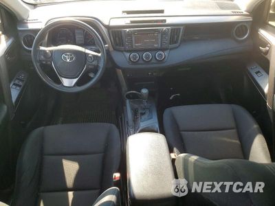 Zdjęcie 8 z 13 samochodu: 2017 TOYOTA RAV4 LE VIN:JTMZFREV8HJ712079 - miniatura