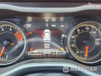 Zdjęcie 9 z 13 samochodu: 2017 JEEP CHEROKEE LIMITED VIN:1C4PJLDS1HW603380 - miniatura