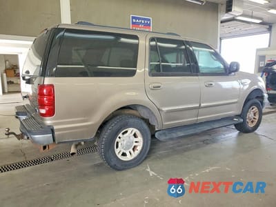 Trzecie zdjęcie samochodu z tyłu: 2001 FORD EXPEDITION XLT VIN:1FMPU16L91LB80942 - miniatura