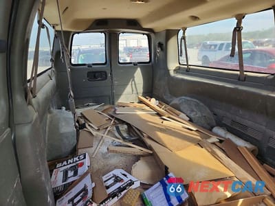 Zdjęcie 11 z 13 samochodu: 2003 GMC SAVANA G3500 VIN:1GJHG39U731227666 - miniatura