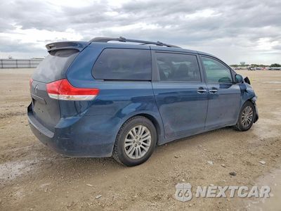 Trzecie zdjęcie samochodu z tyłu: 2012 TOYOTA SIENNA XLE 8-PASSENGER VIN:5TDYK3DC6CS202751 - miniatura