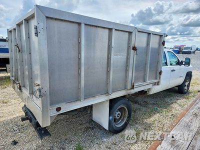 Trzecie zdjęcie samochodu z tyłu: 2012 CHEVROLET SILVERADO DUMP TRUCK VIN:1GB4CZCG6CF156698 - miniatura