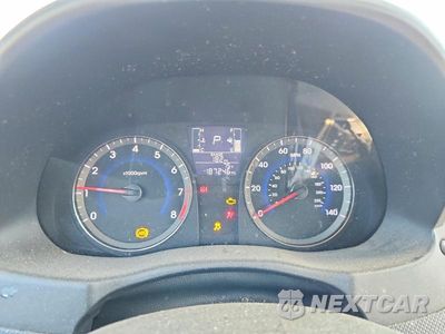 Zdjęcie 9 z 12 samochodu: 2017 HYUNDAI ACCENT SE VIN:KMHCT4AE3HU205527 - miniatura