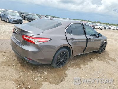 Trzecie zdjęcie samochodu z tyłu: 2020 TOYOTA CAMRY LE VIN:4T1C11AK7LU990864 - miniatura