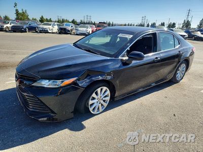 2020 TOYOTA CAMRY LE 4T1C11AKXLU996867 - główne zdjęcie licytacji z USA - miniatura