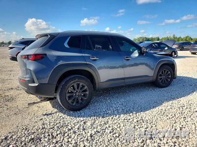 Trzecie zdjęcie samochodu z tyłu: 2024 MAZDA CX-50 PREFERRED VIN:7MMVABBM3RN187636 - miniatura