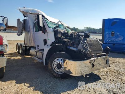 Czwarte zdjęcie samochodu z boku: 2005 FREIGHTLINER CST120 SEMI TRUCK VIN:1FUJBBCK35LM23192 - miniatura