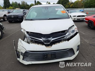 Piąte zdjęcie samochodu w środku: 2019 TOYOTA SIENNA XLE 7-PASSENGER VIN:5TDDZ3DC5KS212907 - miniatura