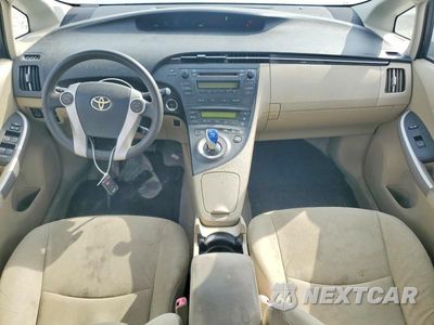 Zdjęcie 8 z 12 samochodu: 2011 TOYOTA PRIUS TWO VIN:JTDKN3DUXB0280232 - miniatura