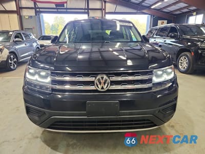 Piąte zdjęcie samochodu w środku: 2018 VOLKSWAGEN ATLAS S VIN:1V2GR2CA1JC518248 - miniatura