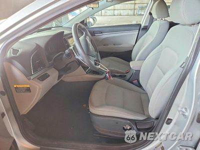 Zdjęcie 7 z 13 samochodu: 2017 HYUNDAI ELANTRA SE VIN:5NPD74LF7HH072476 - miniatura