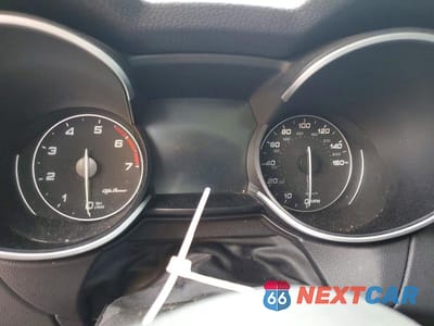 Zdjęcie 9 z 13 samochodu: 2019 ALFA ROMEO STELVIO VIN:ZASPAKAN4K7C38940 - miniatura
