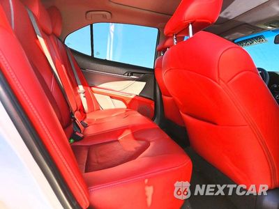 Zdjęcie 10 z 12 samochodu: 2018 TOYOTA CAMRY XSE VIN:4T1B61HK7JU641493 - miniatura