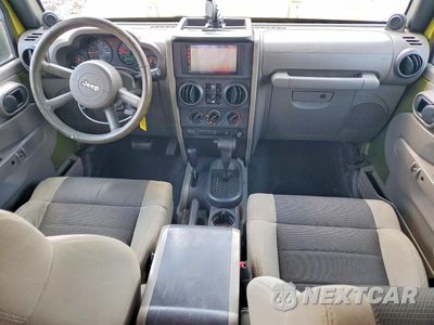 Zdjęcie 8 z 14 samochodu: 2007 JEEP WRANGLER X VIN:1J4GA39147L161110 - miniatura