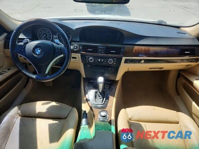 Zdjęcie 8 z 12 samochodu: 2009 BMW 3ER I SULEV VIN:WBAPH53509A435746 - miniatura