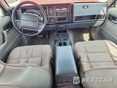 Zdjęcie 8 z 13 samochodu: 1995 JEEP CHEROKEE SPORT VIN:1J4FJ68S9SL607560 - miniatura