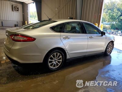 Trzecie zdjęcie samochodu z tyłu: 2015 FORD FUSION S VIN:3FA6P0G71FR302405 - miniatura
