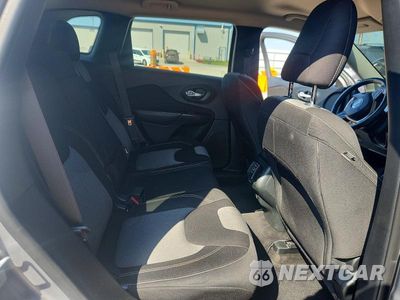 Zdjęcie 10 z 12 samochodu: 2014 JEEP CHEROKEE LATITUDE VIN:1C4PJLCS8EW319208 - miniatura