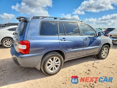 Trzecie zdjęcie samochodu z tyłu: 2007 TOYOTA HIGHLANDER HYBRID VIN:JTEDW21A570021029 - miniatura