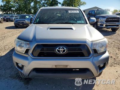 Piąte zdjęcie samochodu w środku: 2015 TOYOTA TACOMA V6 VIN:5TFUU4ENXFX123323 - miniatura