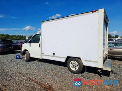Drugie zdjęcie samochodu z przodu: 2012 GMC SAVANA BOX TRUCK VIN:1GDY72BA6C1902050 - miniatura