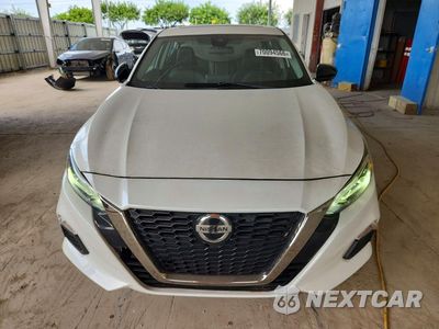 Piąte zdjęcie samochodu w środku: 2020 NISSAN ALTIMA SR VIN:1N4BL4CVXLC213206 - miniatura