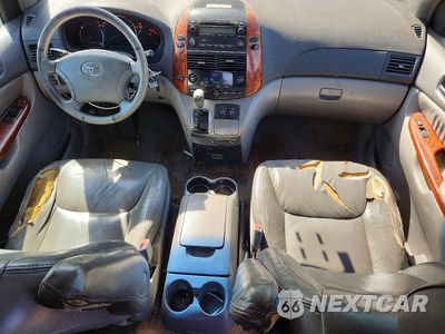 Zdjęcie 8 z 14 samochodu: 2006 TOYOTA SIENNA XLE 7 PASSENGER VIN:5TDZA22C36S500618 - miniatura