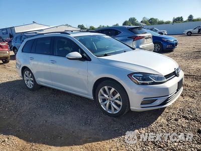 Czwarte zdjęcie samochodu z boku: 2019 VOLKSWAGEN GOLF SPORTWAGEN S VIN:3VWY57AU4KM509374 - miniatura