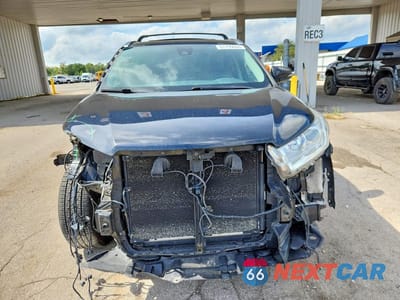 Piąte zdjęcie samochodu w środku: 2018 TOYOTA HIGHLANDER XLE VIN:5TDJZRFHXJS524802 - miniatura